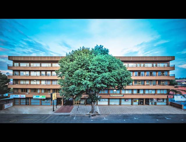 3,196M² BUILDING FOR SALE IN ALBERTON NORTH